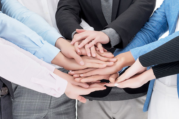 變革中的企業(yè)如何對(duì)待持不同態(tài)度的人？