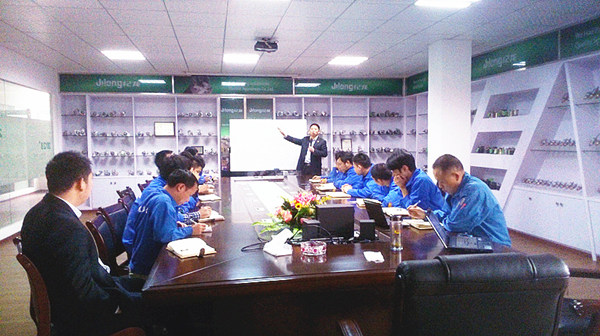 2014年11月20日，熱烈祝賀瑞安市紀(jì)龍汽車電器有限公司管理升級(jí)進(jìn)入第二期