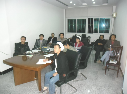 管理干部召開(kāi)周例會(huì)、日例會(huì)