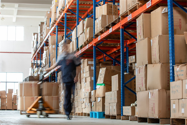 如何讓員工參與部門的規(guī)劃與決策？