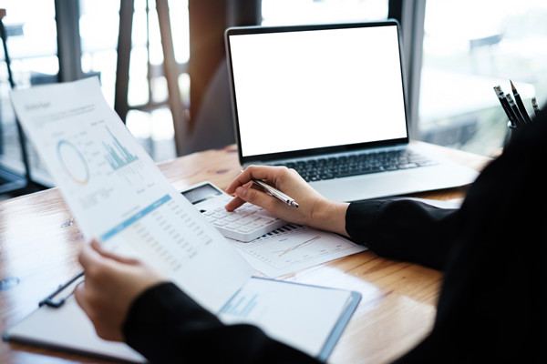 預(yù)算調(diào)整：根據(jù)實際情況，靈活調(diào)整預(yù)算