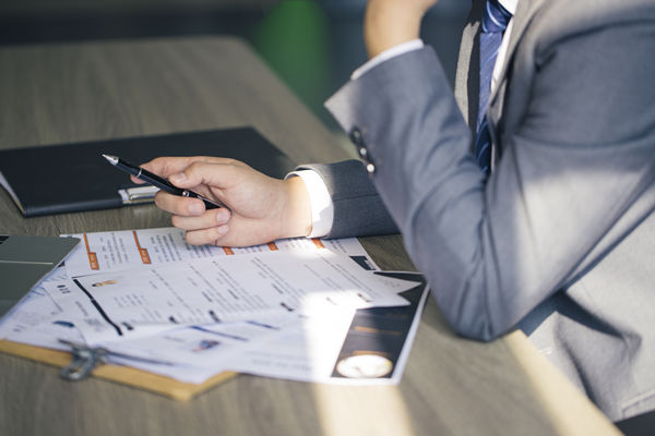 超越招聘：全面解析人力資源管理中的選、育、用、留