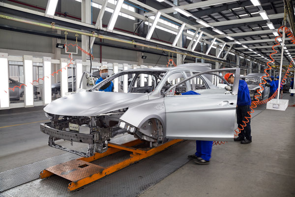 打破瓶頸，提升產(chǎn)能：精益生產(chǎn)在企業(yè)生產(chǎn)現(xiàn)場(chǎng)的應(yīng)用