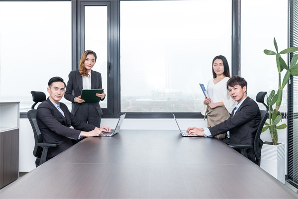 創(chuàng)新驅(qū)動(dòng)的績效管理：鼓勵(lì)創(chuàng)新，推動(dòng)業(yè)務(wù)發(fā)展