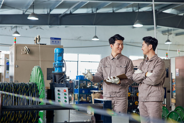 制造業(yè)管理新策略，引領(lǐng)企業(yè)高效運營，提升競爭力