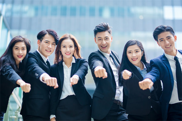 協(xié)同效應(yīng)：強(qiáng)化內(nèi)部溝通，打造高效協(xié)作團(tuán)隊