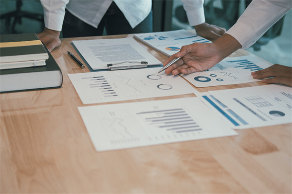 員工參與的績(jī)效改進(jìn)計(jì)劃：?jiǎn)T工主導(dǎo)，自我驅(qū)動(dòng)的改進(jìn)