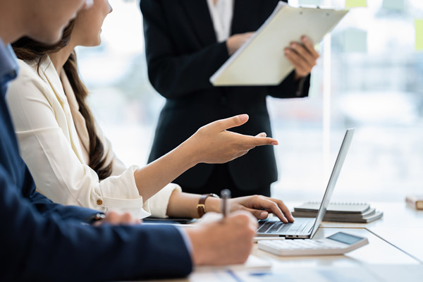 創(chuàng)新集團管控模式，提升企業(yè)運營效率，創(chuàng)造更大價值