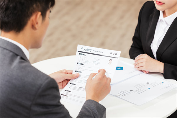 人才挖掘與選拔：全面評估候選人能力，選拔優(yōu)秀人才