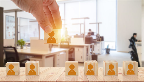 人才挖掘與選拔：全面評估候選人能力，選拔優(yōu)秀人才