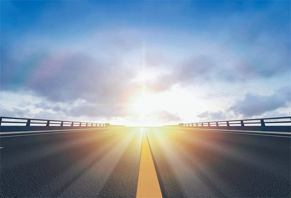 深度戰(zhàn)略咨詢，引領(lǐng)企業(yè)轉(zhuǎn)型，共創(chuàng)美好未來