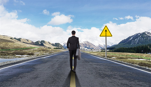 戰(zhàn)略眼光：洞察市場趨勢，搶占先機引領(lǐng)未來