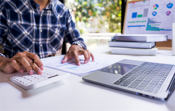 創(chuàng)新企業(yè)預(yù)算管理模式，優(yōu)化資源配置與決策流程