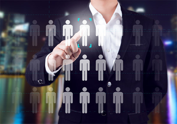 靈活調(diào)整組織規(guī)劃，應(yīng)對市場變化與業(yè)務(wù)挑戰(zhàn)