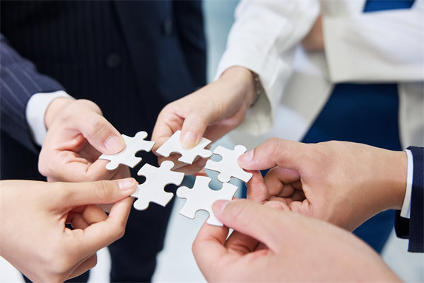 協(xié)同內(nèi)外力量，執(zhí)行經(jīng)營計劃，共創(chuàng)企業(yè)美好明天