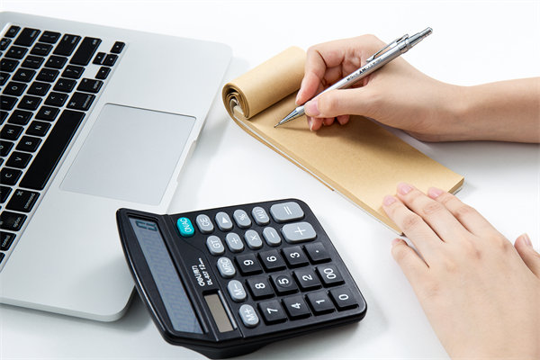 如何評估公司的薪酬水平在行業(yè)中的競爭力如何？