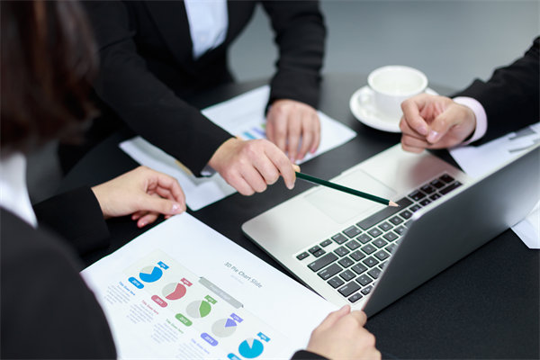 企業(yè)存在人力資源問題，是如何制約公司未來(lái)發(fā)展的？