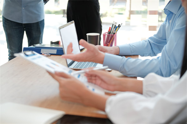 如何科學(xué)設(shè)定KPI，確保績(jī)效考核既公平又高效？