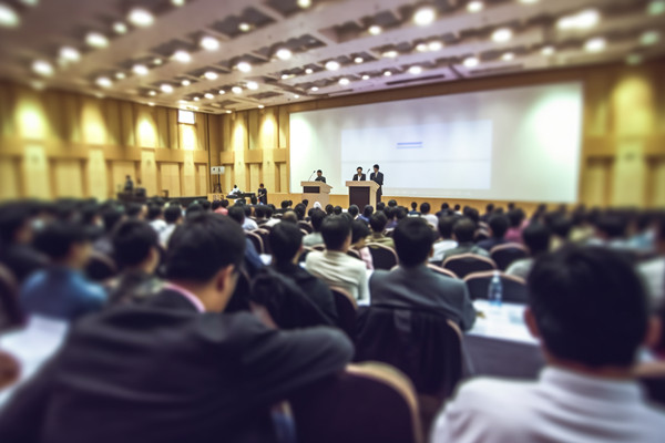 面對人才流失，企業(yè)應(yīng)采取哪些策略留住關(guān)鍵員工？