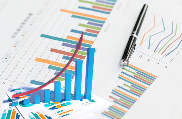 競(jìng)爭(zhēng)對(duì)手動(dòng)態(tài)如何影響我們的年度經(jīng)營(yíng)策略布局？