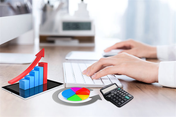 行業(yè)變革下，薪酬調(diào)整策略如何緊跟市場步伐？