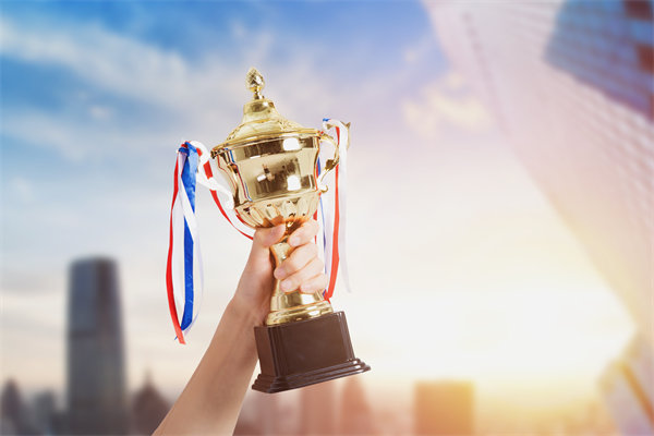 面對經濟波動，企業(yè)應該如何靈活調整薪酬策略？