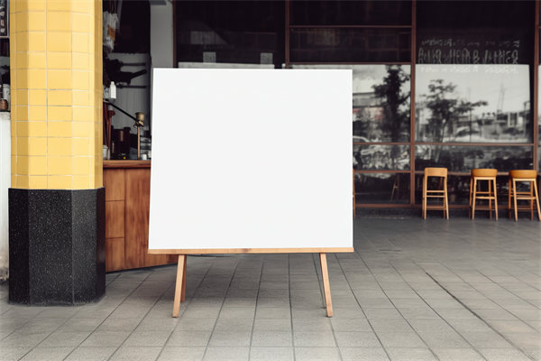 經(jīng)濟全球化，如何調(diào)整年度經(jīng)營計劃適應國際市場變化？