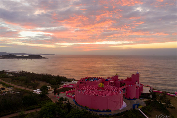 管理咨詢?nèi)绾沃φ闹葜行∑髽I(yè)突破發(fā)展瓶頸？