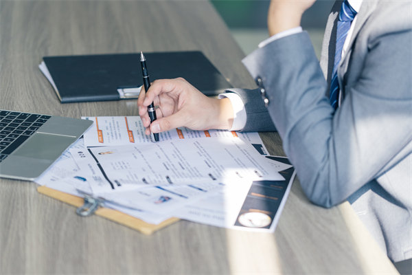 企業(yè)在招聘過程中，如何確保公平性與多樣性并存？