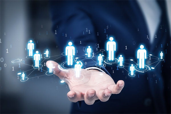 在變革中，如何有效管理組織內(nèi)部的沖突與不確定性？