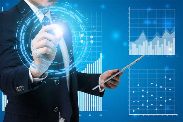 年度經(jīng)營計劃實施中，如何確保各部門協(xié)同一致？