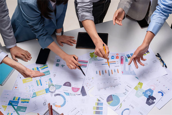 薪酬結(jié)構(gòu)如何設(shè)計，才能既吸引人才，又促進內(nèi)部公平？