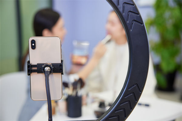 中國消費(fèi)者開始擁抱俄貨，國內(nèi)制造業(yè)怎么應(yīng)對(duì)？