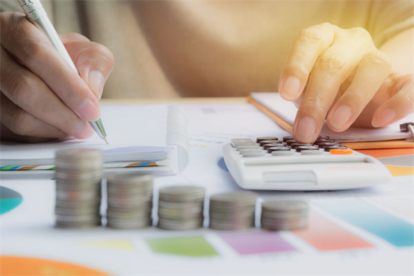 企業(yè)如何通過(guò)預(yù)算管理，實(shí)現(xiàn)資金流轉(zhuǎn)的高效與安全？