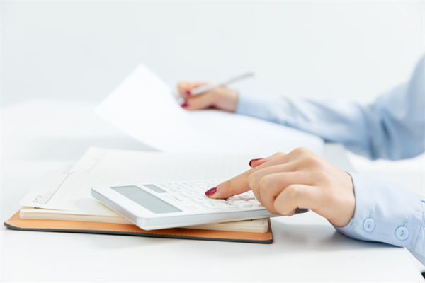 高管薪酬如何設(shè)計(jì)，才能既激勵(lì)又符合市場規(guī)范？