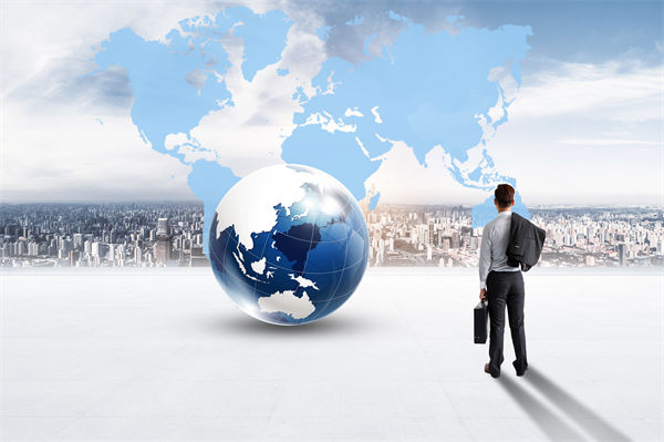 風(fēng)險(xiǎn)管理與企業(yè)戰(zhàn)略制定：如何平衡機(jī)遇與威脅？