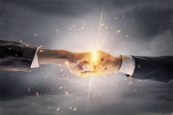 競爭對手策略多變，企業(yè)戰(zhàn)略管理如何調(diào)整以應(yīng)對挑戰(zhàn)？