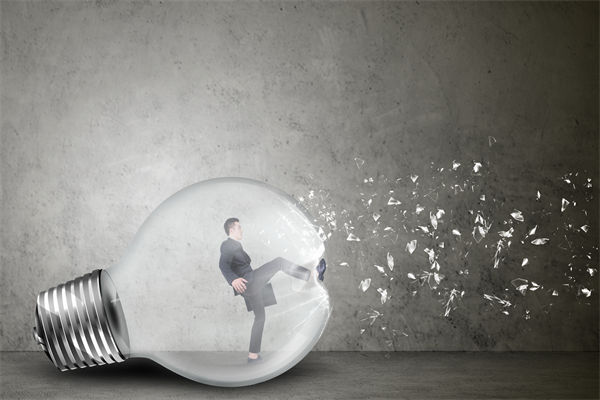 營銷團(tuán)隊如何培養(yǎng)創(chuàng)新思維，應(yīng)對市場變化？