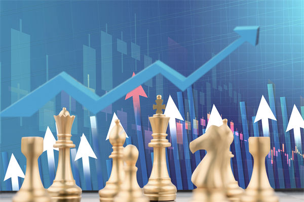 預(yù)算編制過(guò)程中，如何平衡資源需求與財(cái)務(wù)約束？