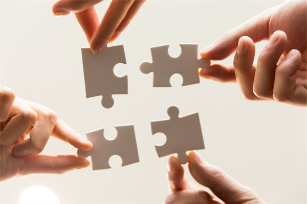 集團(tuán)管控失效，資源錯(cuò)配，在競(jìng)爭(zhēng)中只能節(jié)節(jié)敗退！