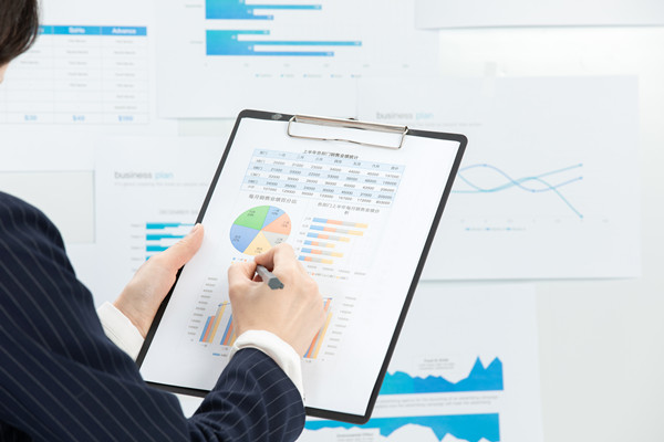 績效管理系統(tǒng)，是應該追求高科技還是保持人性化？