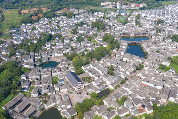 面對市場不確定性，金華咨詢?nèi)绾我?guī)劃企業(yè)穩(wěn)健前行？