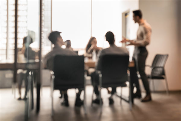 市場競爭激烈如戰(zhàn)場，年度經(jīng)營計劃助你搶占制勝高地