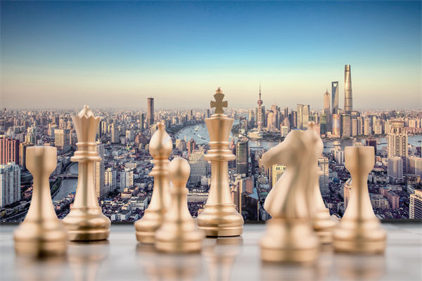 行業(yè)變革洶涌，戰(zhàn)略咨詢?cè)鯓訋推髽I(yè)提前布局贏得未來？