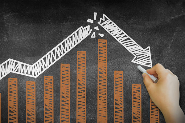 A股開盤大跌，近800股跌超9%，關(guān)聯(lián)企業(yè)如何調(diào)整戰(zhàn)略？