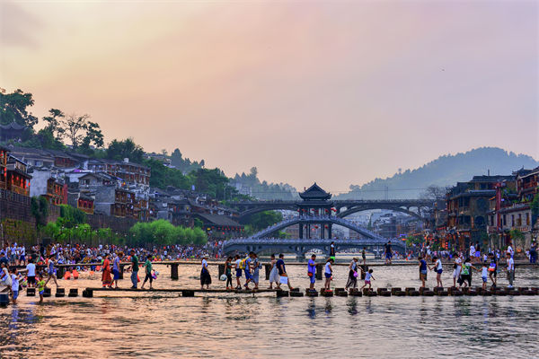 出行熱、消費(fèi)旺、體驗(yàn)新，品牌營銷如何在假期發(fā)力？