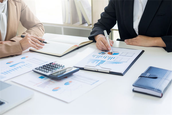 央行5月7日宣布降準(zhǔn)降息，對企業(yè)薪酬績效的啟示