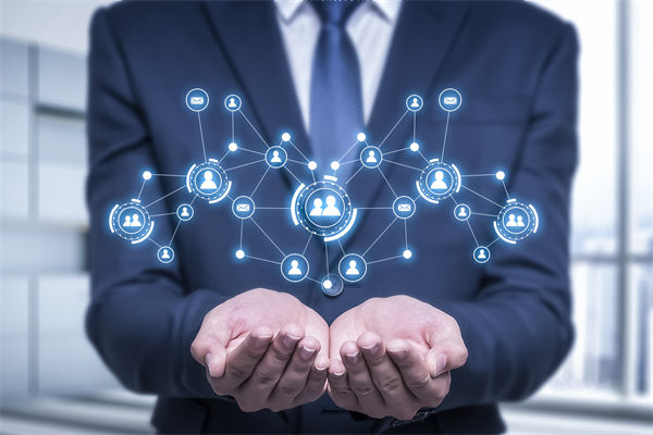 跨區(qū)域擴張時，集團管控如何防止管理效能稀釋？