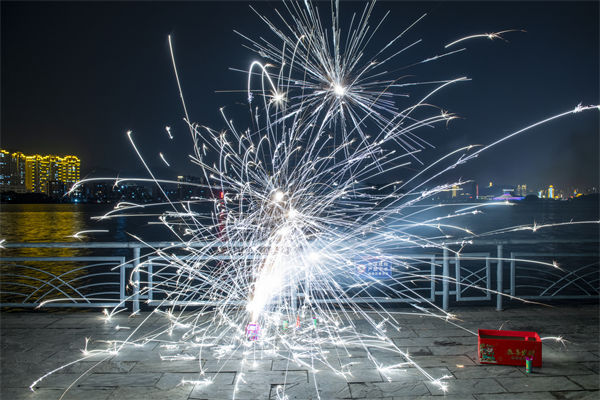 精益生產(chǎn)分析：湖南一花炮廠爆炸，現(xiàn)場升起蘑菇云