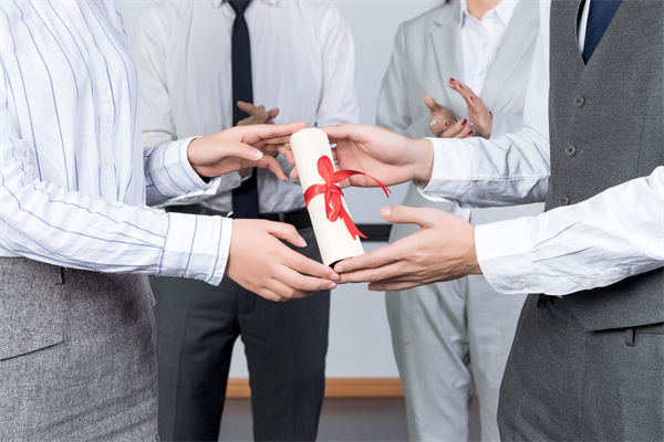 跨代際管理矛盾頻發(fā)，人力資源有何妙招實(shí)現(xiàn)協(xié)同共生？